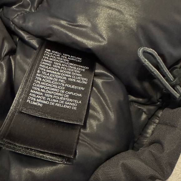 The North Face Men’s Down-filled Parka - Size M - Charcoal Gray - Picture 5 of 9